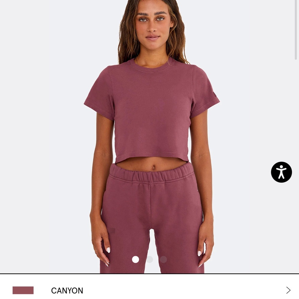 Set active baby T in canyon